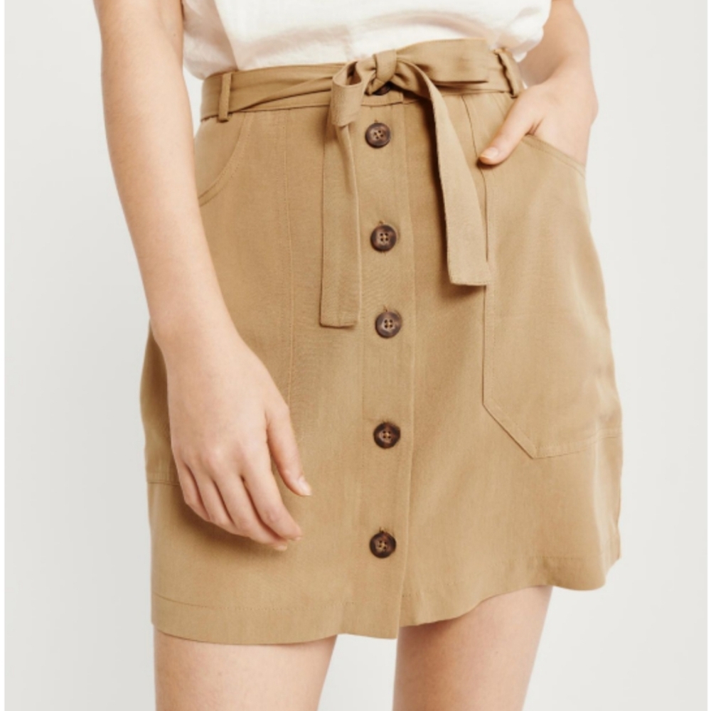 NWT Utility Button-Up Skirt